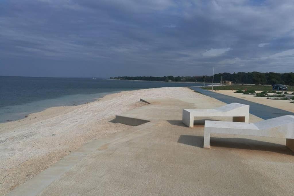 Apartman Near Fazana-500 From The Sea מראה חיצוני תמונה