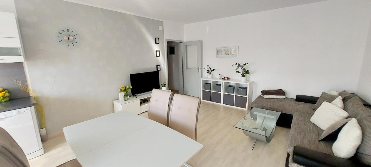 Apartman Near Fazana-500 From The Sea מראה חיצוני תמונה